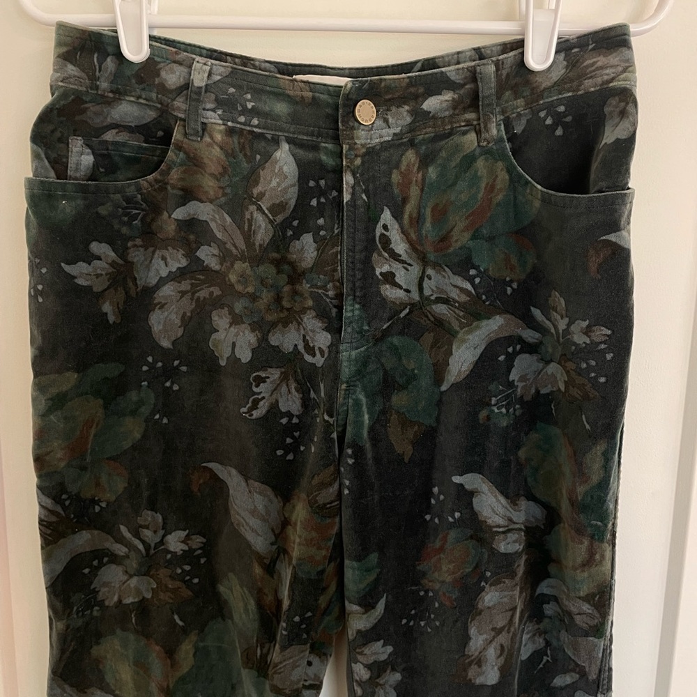 Velvet Floral Patterned Pants - Picture 2 of 3